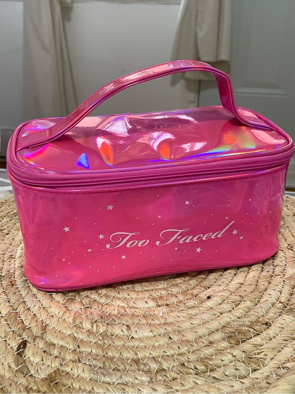 ✨ TOO FACED Pink Iridescent Holographic Makeup / Cosmetic Bag ✨